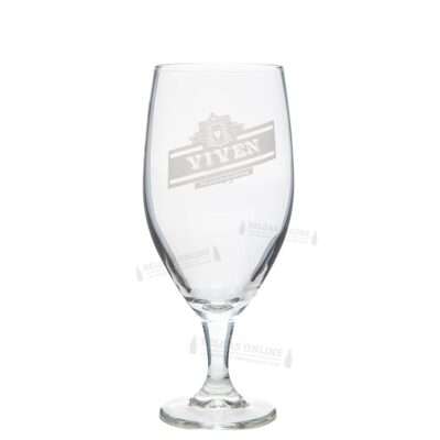 Copa Viven de cristal de 33 cl tipo tulipa sobre pie con el escudo de la cervecería grabado en blanco