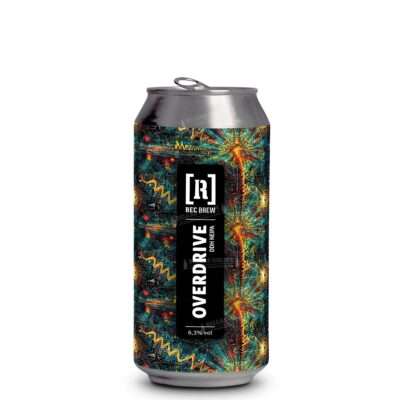Lata de Rec Brew Overdrive, DDH NEIPA vegana con doble dry hopping de Galaxy y Cryo Mosaic, aromas de maracuyá, mango y melocotón, cervecería artesanal Rec Brew de Barcelona